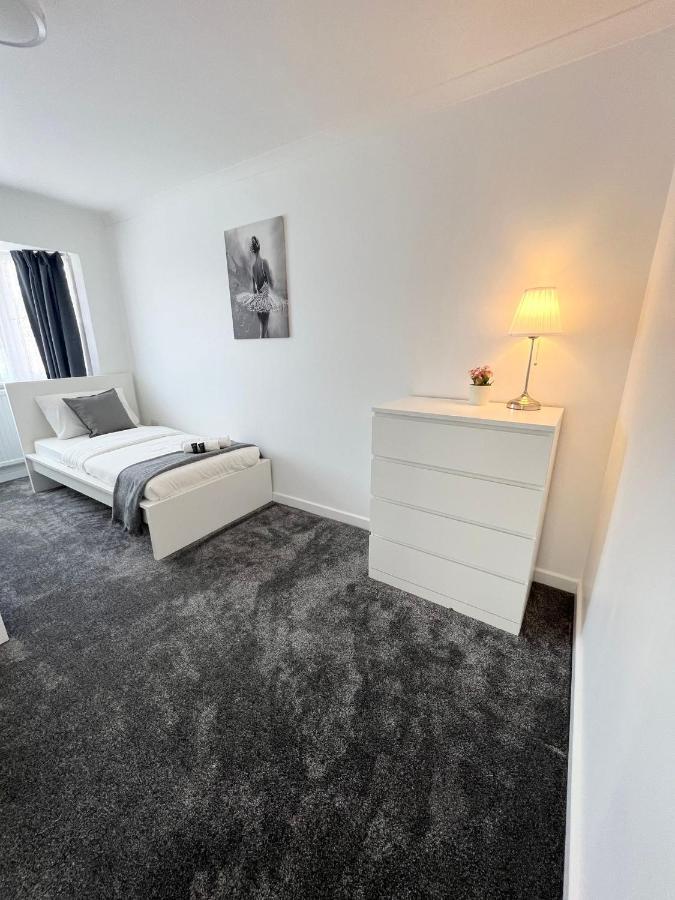 Stunning Flat In Greater London 호텔 외부 사진